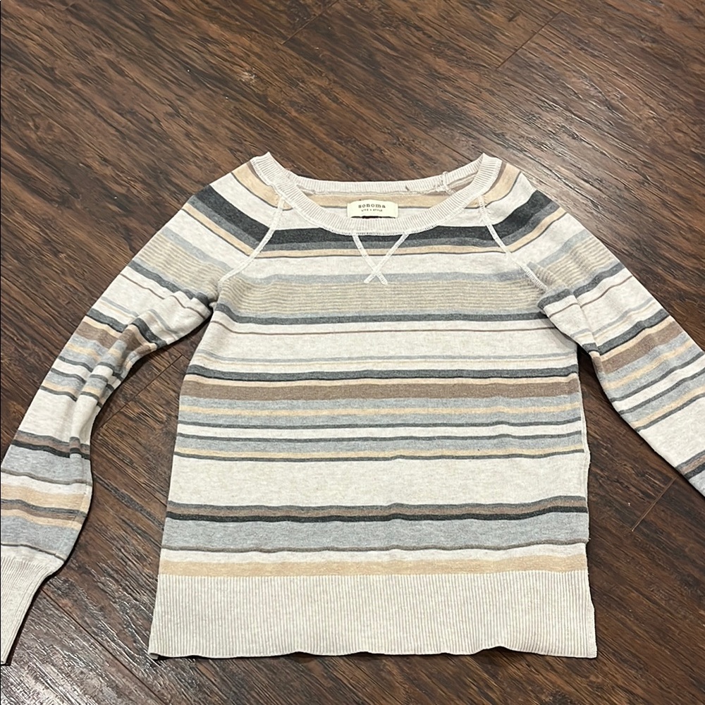 Sonoma Classic Crew Neck Sweater in Cream and Gray